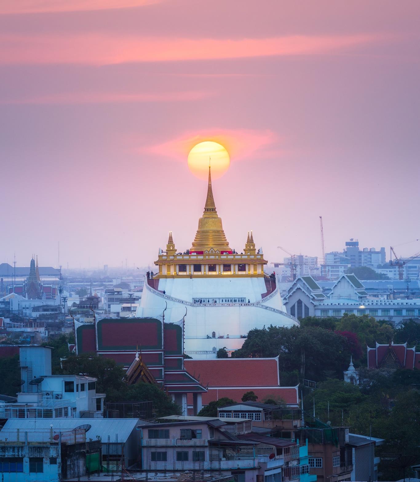 Những Ngôi Chùa Tuyệt Đẹp ở Bangkok Ngày Makha Bucha 2025